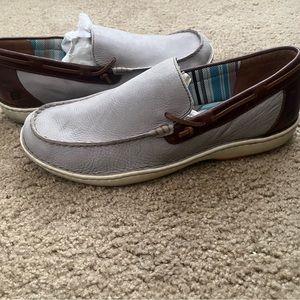 Born Crest Shoes Sky Grey Waterproof Shoes. Size 14